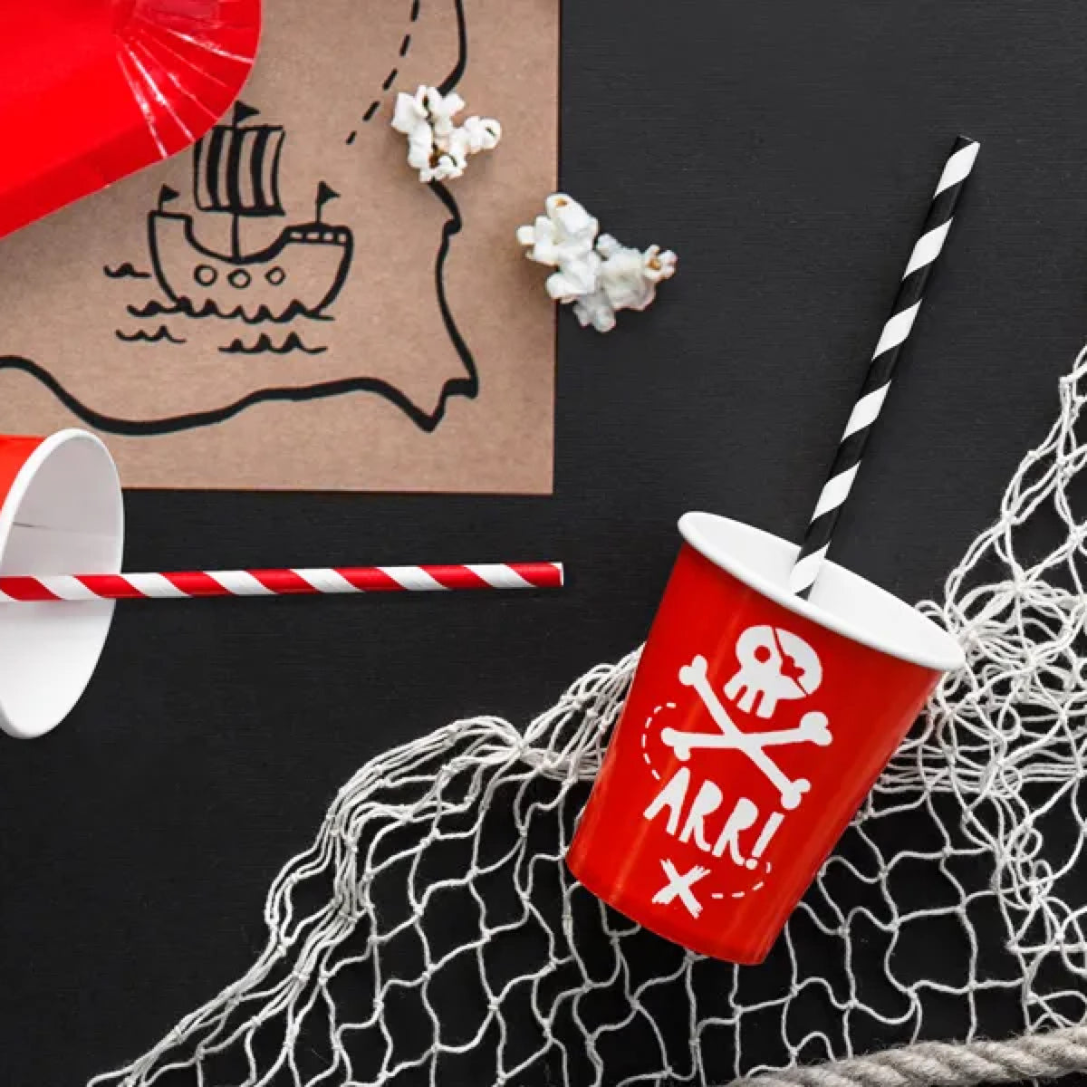 Papkrus Pirates Party Rød – 220 ml – 6 stk.